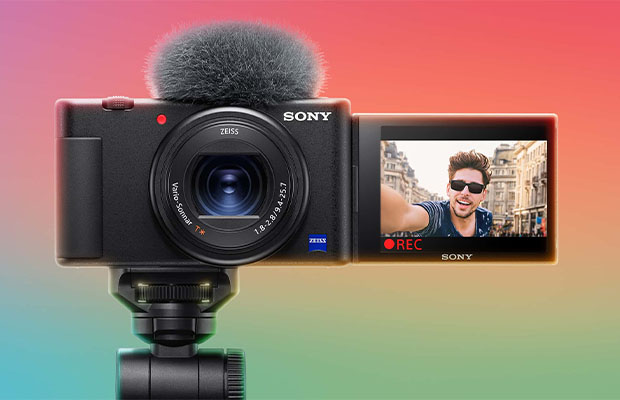 13 Best Lens For Vlogging 2022: Reviews & Buying Guide